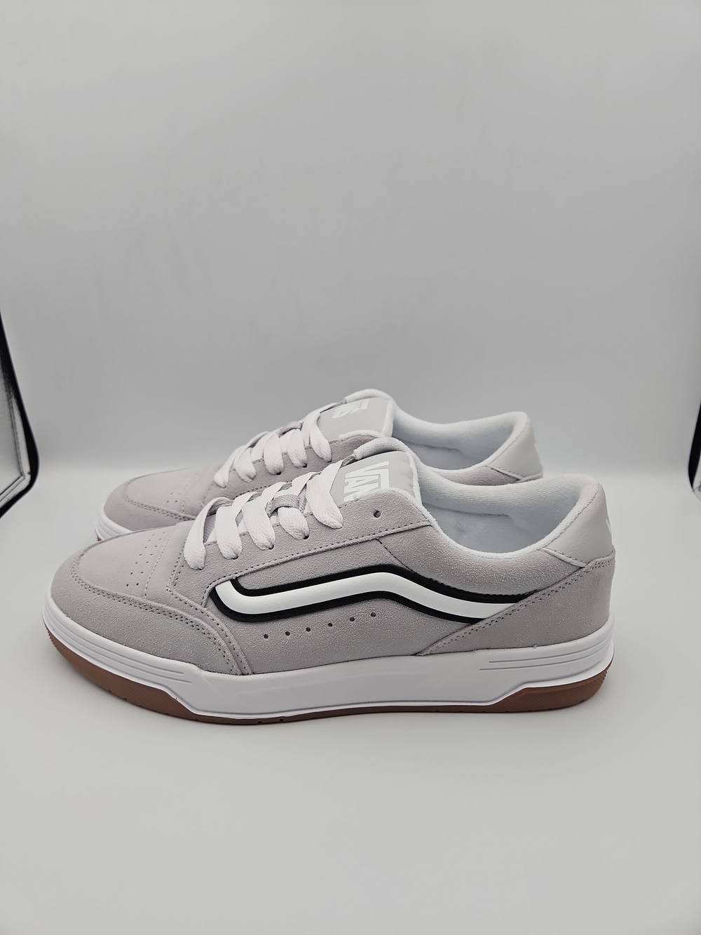 Vans Gray White Low-Top Sneakers with Black Wave Stripe